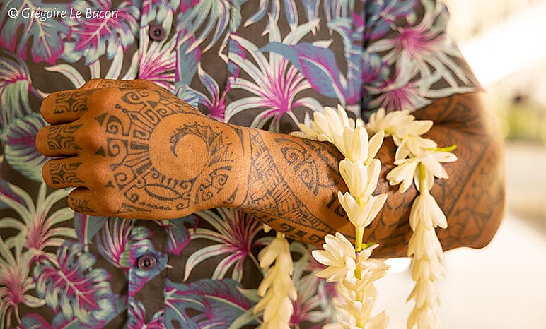 More Society Islands & Tahiti